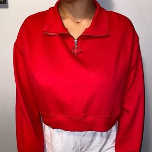 Red cropped sweatshirt with collared neck